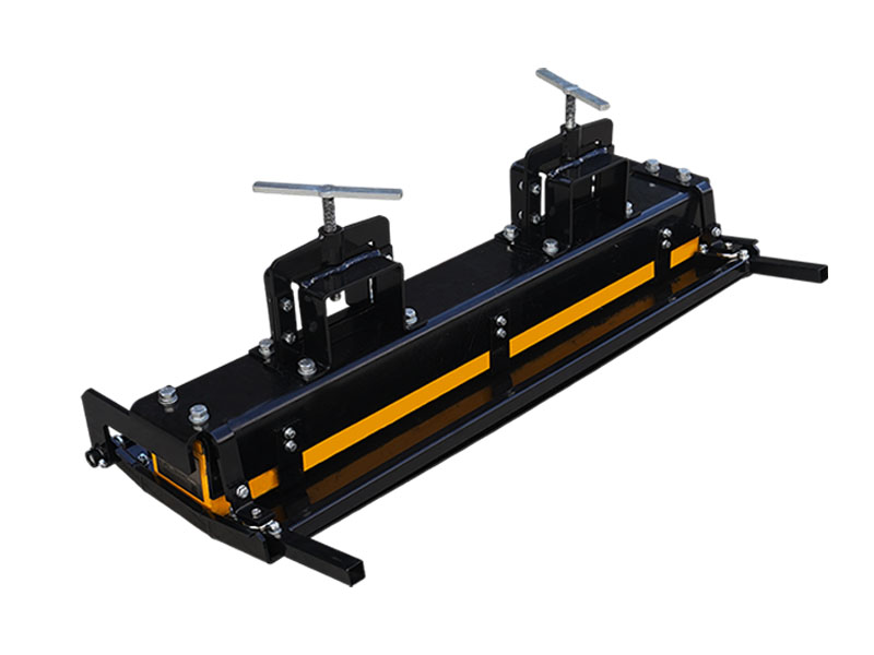 Gaffeltruck magnetisk feiemaskin